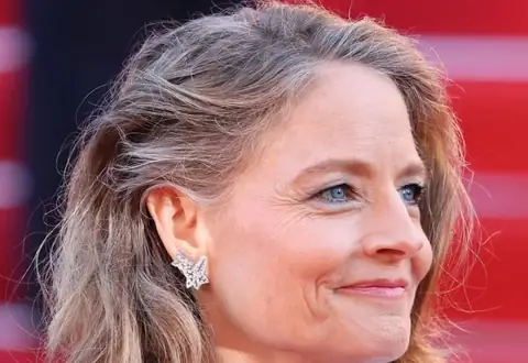Actress Jodie Foster Opens Up About Her Simple Nighttime Hack